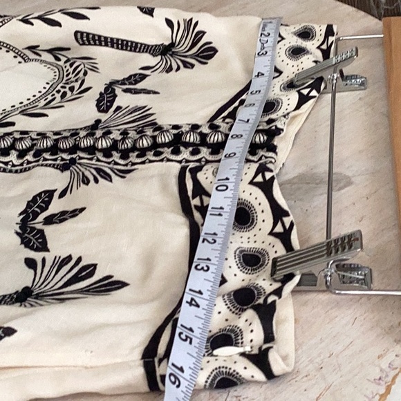 Scarlett Poppies Off White & Black Linen Blend Skirt Embroidery Details - Picture 3 of 8